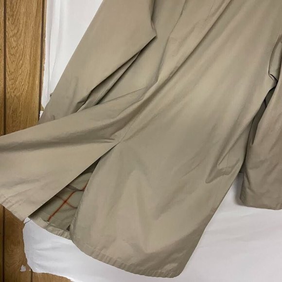 Permanent Press Trench Coat Beige men Size 38 Short No Ironing Necessary - Picture 12 of 12